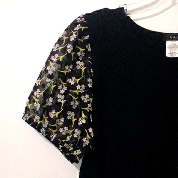 K&C black with floral mesh shirt - Picture 2 of 5